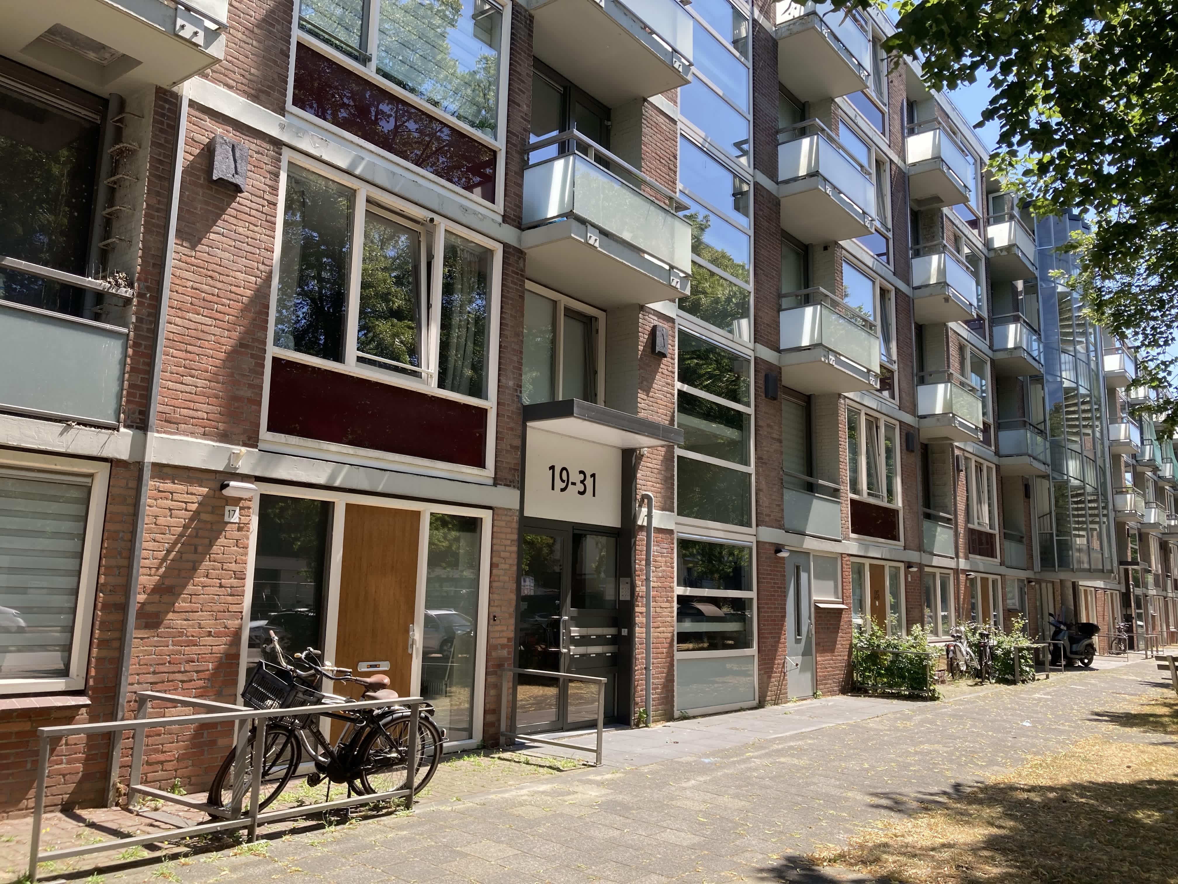 Roordastraat 17